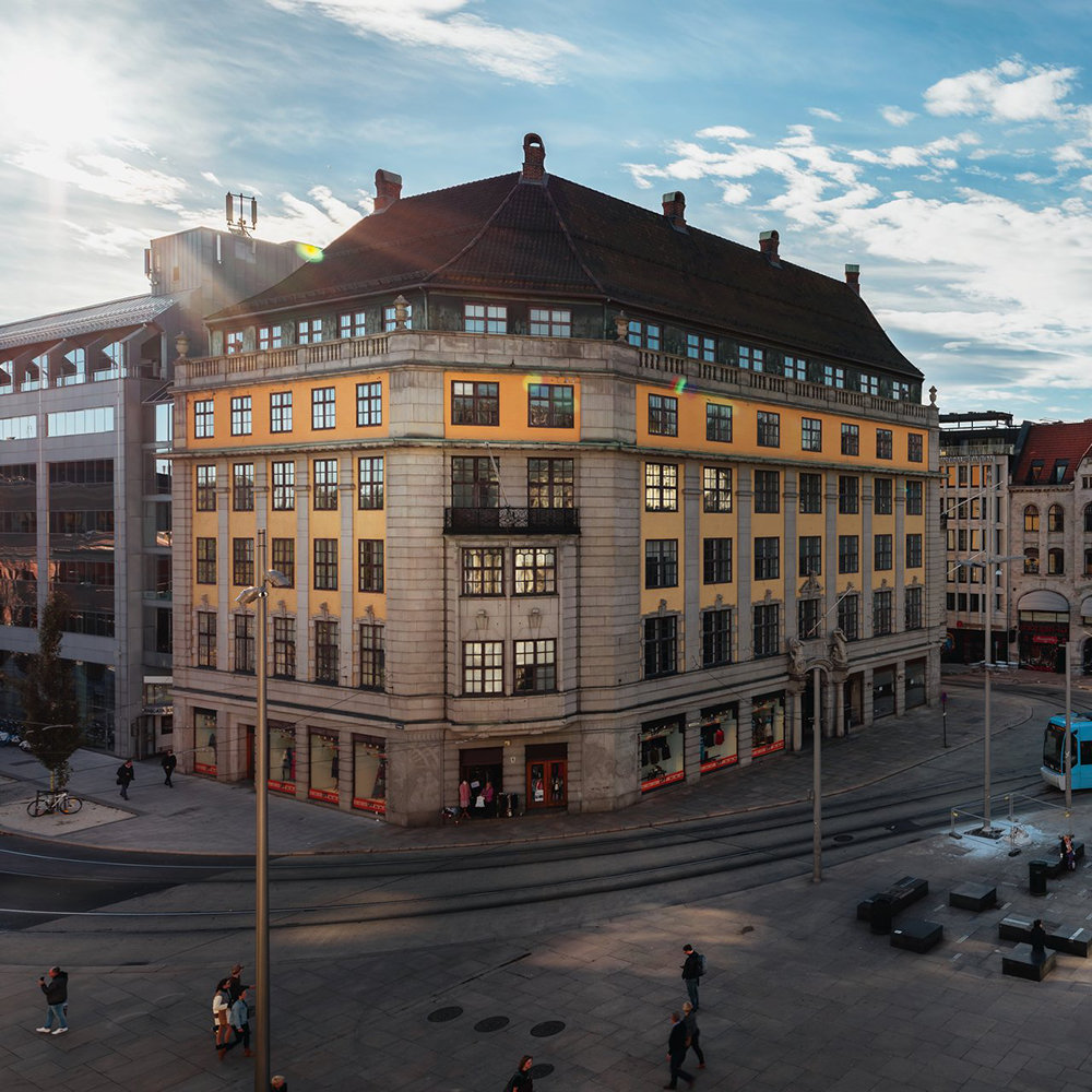 Aussenansicht_Amerikalinjen_Oslo 25: Vista esterni Amerikalinjen Oslo 24: Vue extérieure Amerikalinjen Oslo 26: Vue extérieure Amerikalinjen Oslo 27: Buitenaanzicht_Amerikalinjen_Oslo 1: Exterior view of Amerikalinjen, Oslo 7: Vista esterni dell’hotel boutique Amerikalinjen di Oslo 8: Buitenaanzicht_Amerikalinjen_Oslo 29: Exterior view of Amerikalinjen, Oslo 28: Sett utenfra Amerikanlinjen Oslo 10: Exteriör av boutiquehotellet Amerikalinjen i Oslo