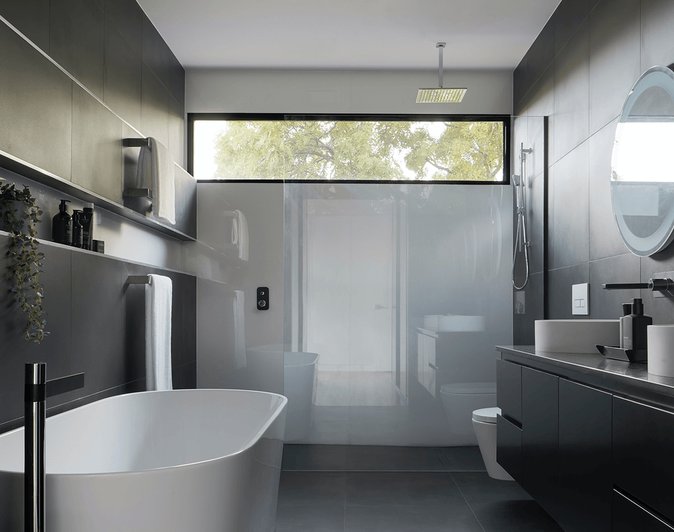 Badewannen Dusche: Die Perfekte Lösung für Ihr Badezimmer () Badewannen Dusche: Die Perfekte Lösung für Ihr Badezimmer